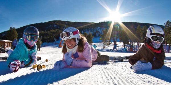 Esqui Port Ainé - Ferrocarrils de la Generalitat de Catalunya - Botiga Catalunya Experience