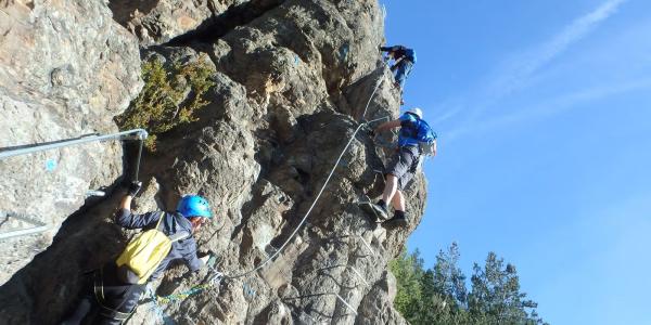 Via ferrada la roca de la creu - guies arania - botiga catalunya experience